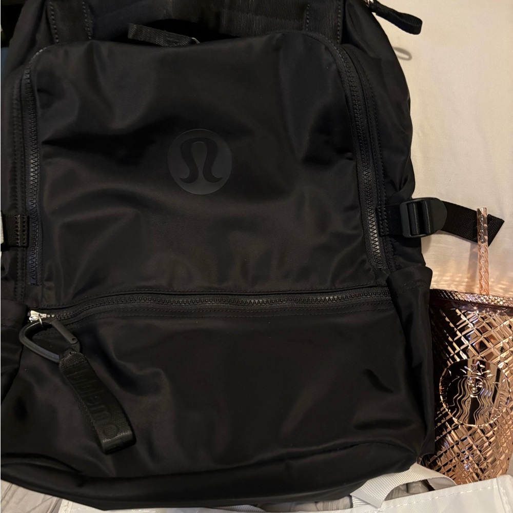 Lululemon Black New Crew Backpack NWOT & Starbucks Rose Gold 16 ounce Tumblr NWT